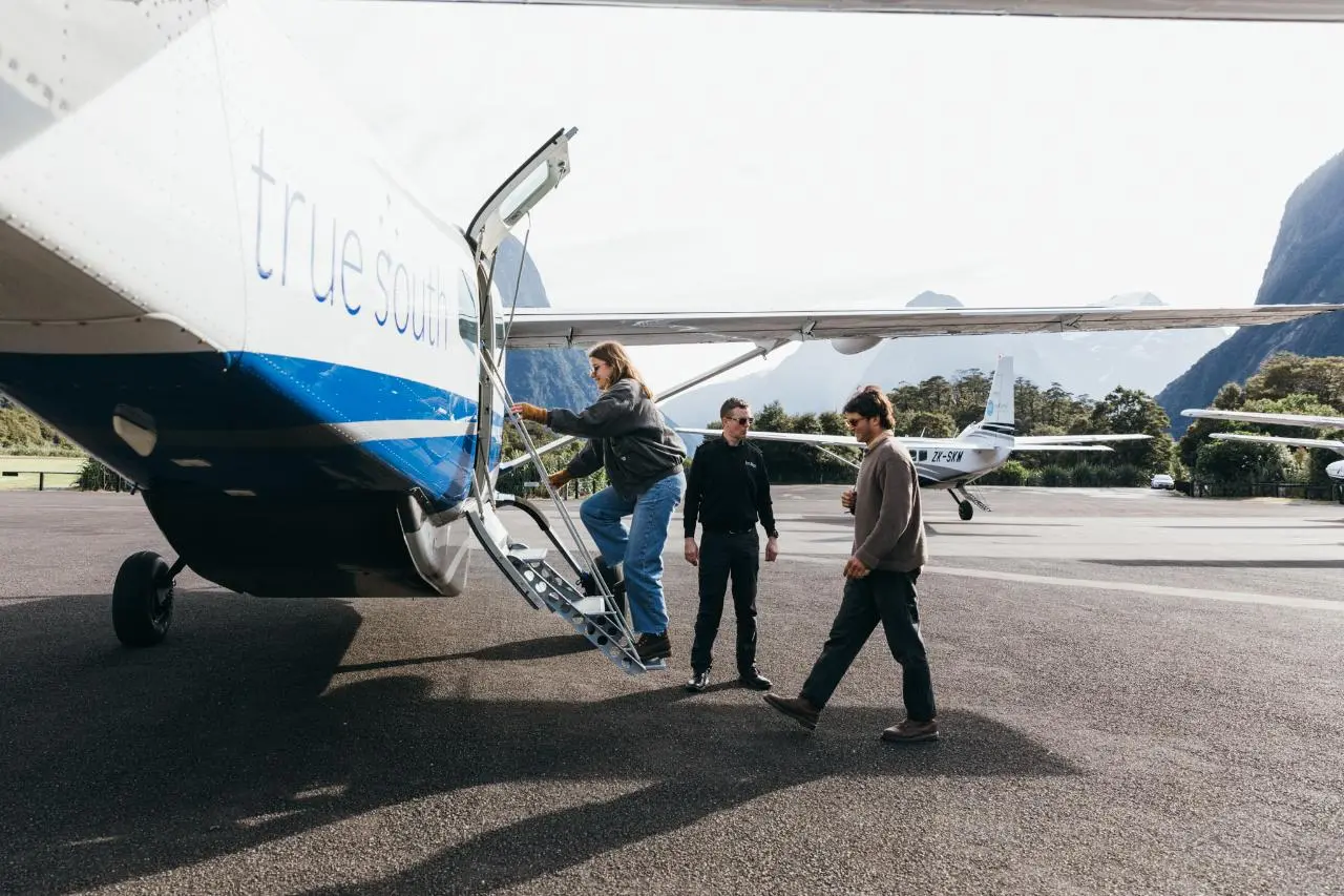 Milford Coach Cruise Fly